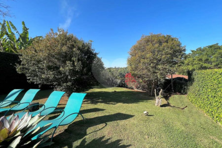 Casa à venda com 4 suítes em Vila Santo Antônio, Cotia, SP