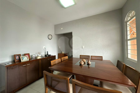 Casa à venda com 2 quartos em Vila Regina, Itapetininga, SP