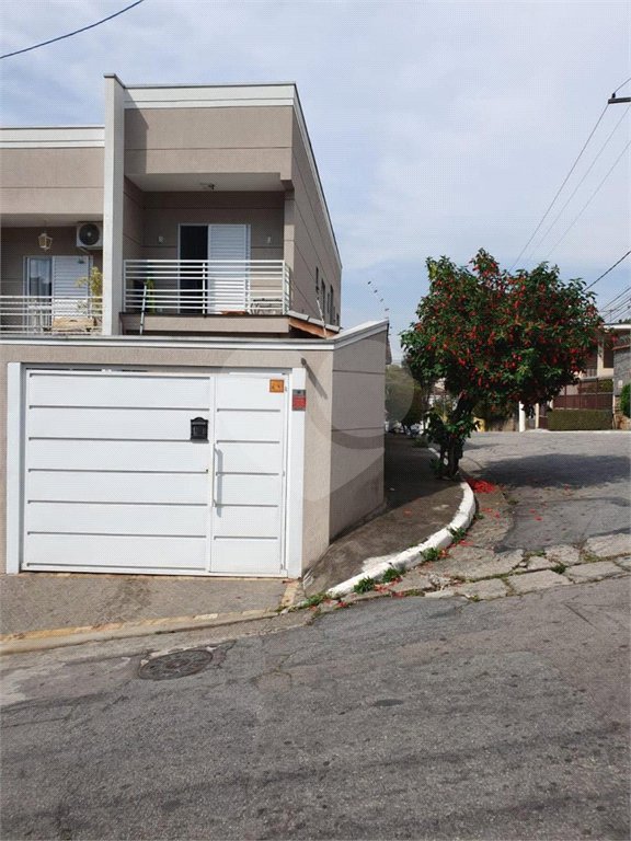 Sobrado à venda com 3 suítes em Horto, São Paulo, SP