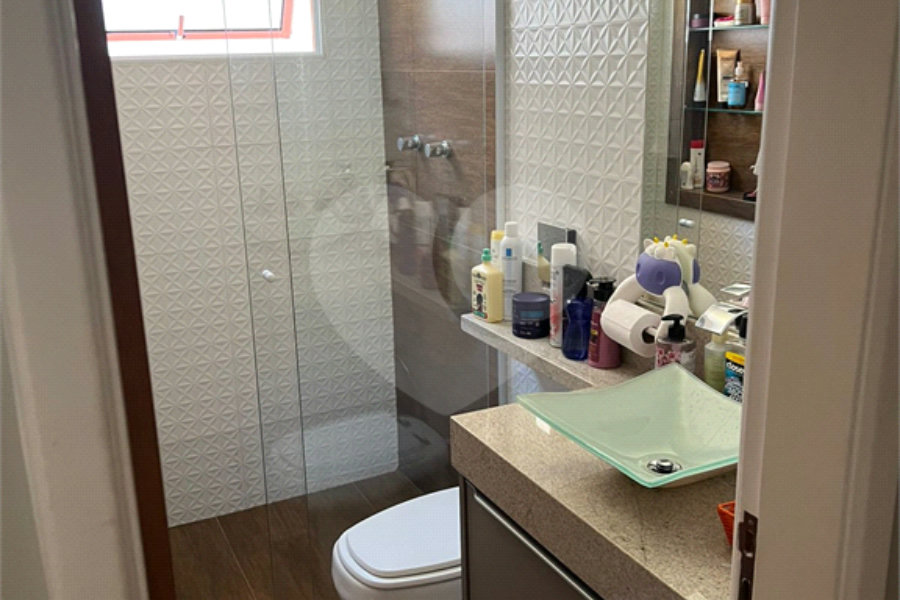 Sobrado à venda com 3 quartos, sendo 1 suíte,  em Vila Mascote, São Paulo, SP
