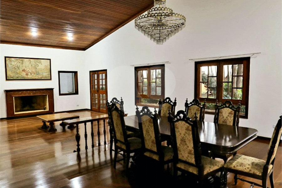 Casa à venda com 4 quartos, sendo 2 suítes, em Santana, São Paulo, SP
