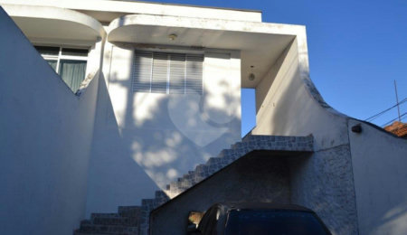 Sobrado à venda com 2 quartos em Vila Nivi, São Paulo, SP
