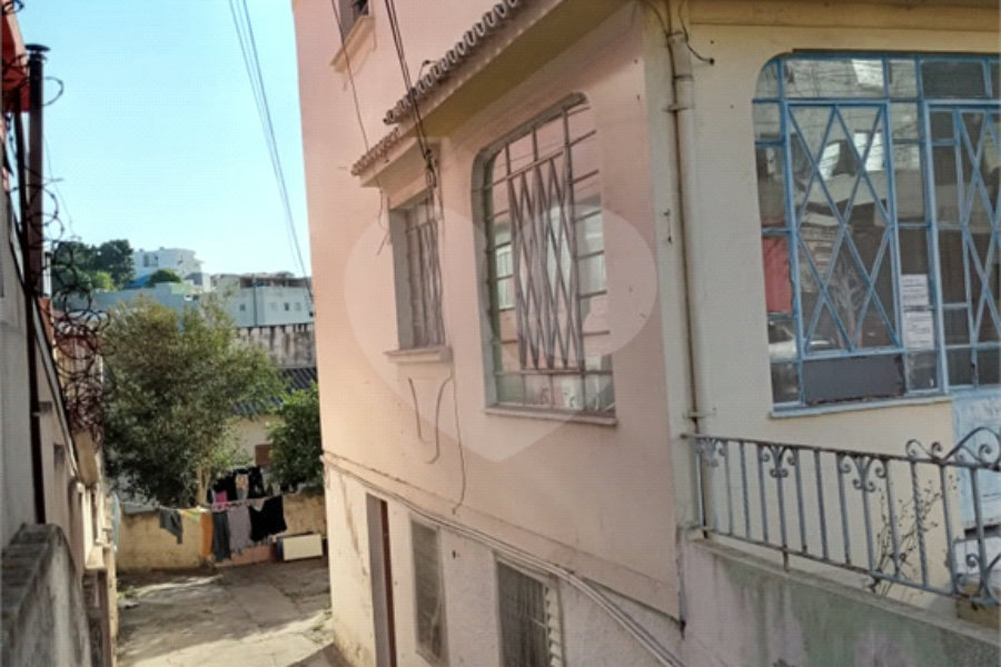 Prédio inteiro à venda em Santana, São Paulo, SP