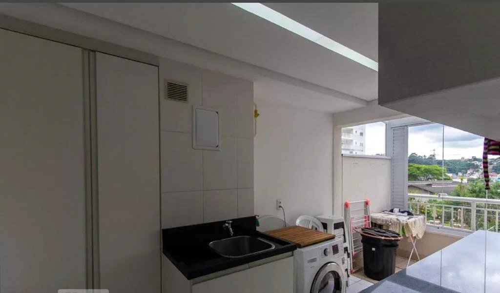 Apartamento à venda com 3 quartos, sendo 1 suíte,  em Jardim Vazani, São Paulo, SP