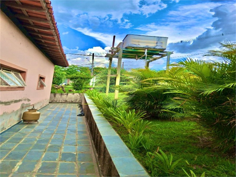 Chácara à venda com 4 quartos, sendo 1 suíte,  em Colinas II, Araçoiaba da Serra, SP