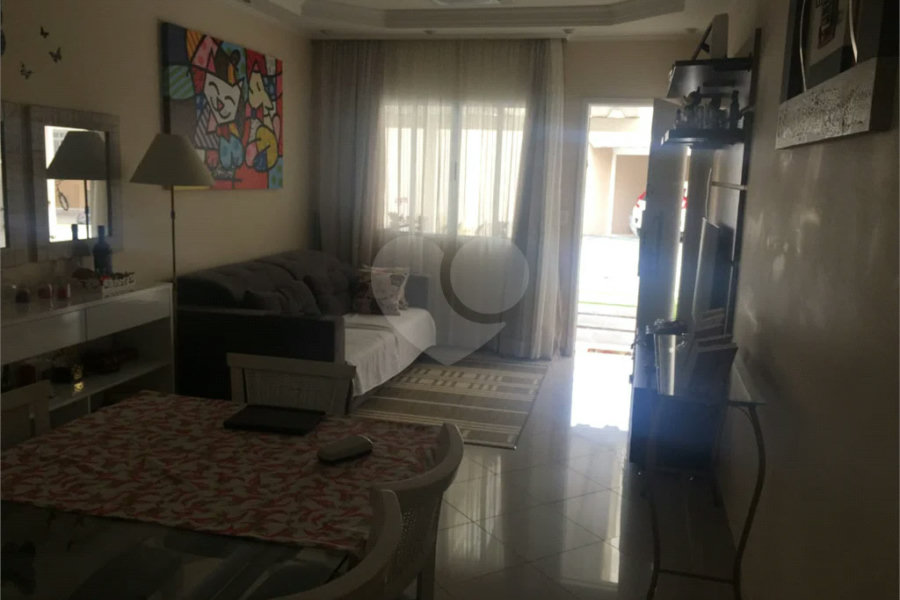 Casa à venda com 3 quartos, sendo 1 suíte, no condomínio Cond Res Paineiras, São Paulo - SP