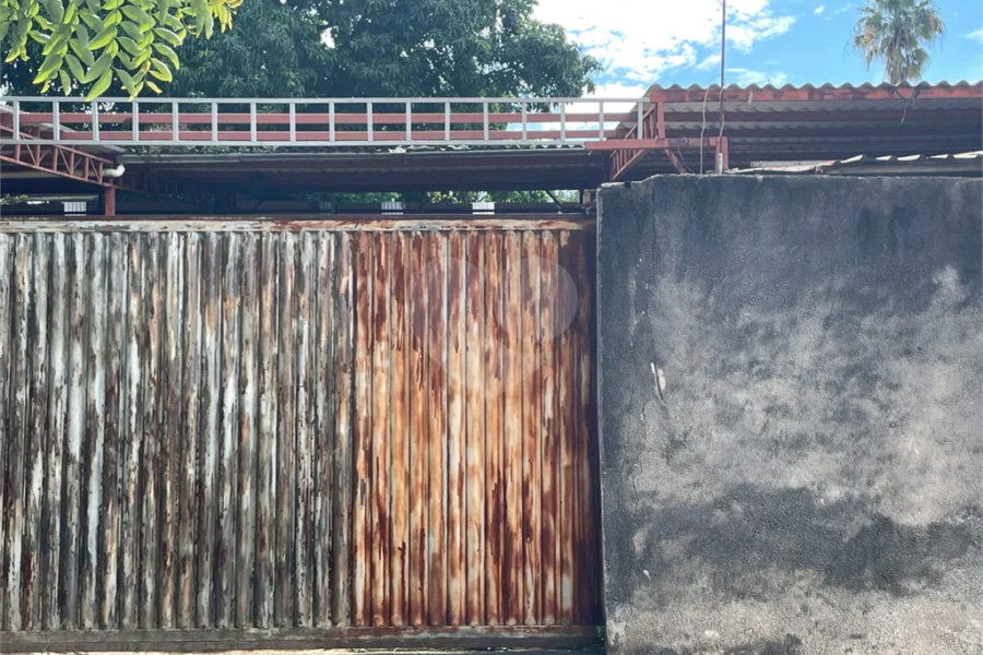 Terreno Comercial para Venda e Locação no Bairro Estância Lago Azul em Piracicaba/SP.