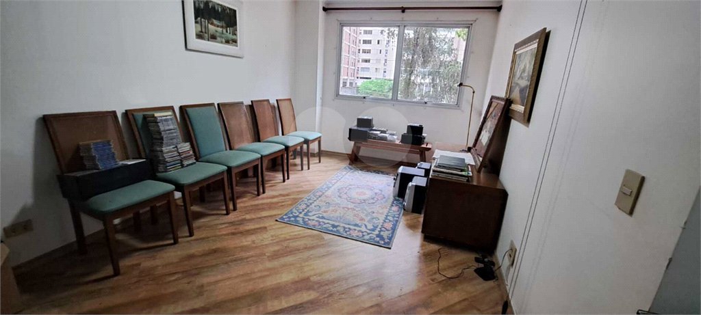 Apartamento à venda com 3 quartos, sendo 1 suíte, em MOEMA, São Paulo, SP
