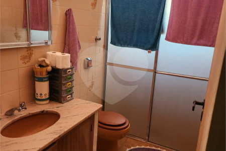 Sobrado à venda com 3 quartos, sendo 1 suíte, em Jardim Floridiana (vila Xavier), Araraquara, SP