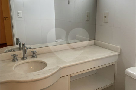 Apartamento à venda com 3 suítes em Vila Andrade, São Paulo, SP