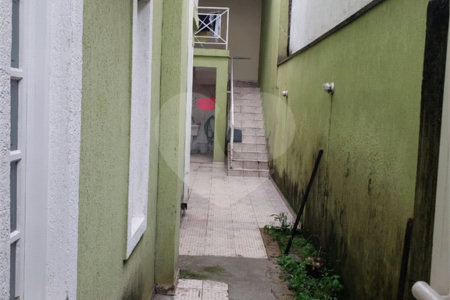 Casa à venda com 6 quartos, sendo 3 suítes, em Alto Ipiranga, Mogi das Cruzes, SP