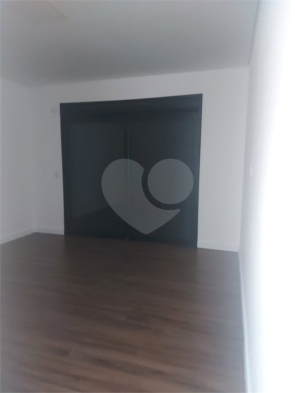 Casa à venda com 5 suítes no condomínio Residencial Santa Maria, Jandira - SP