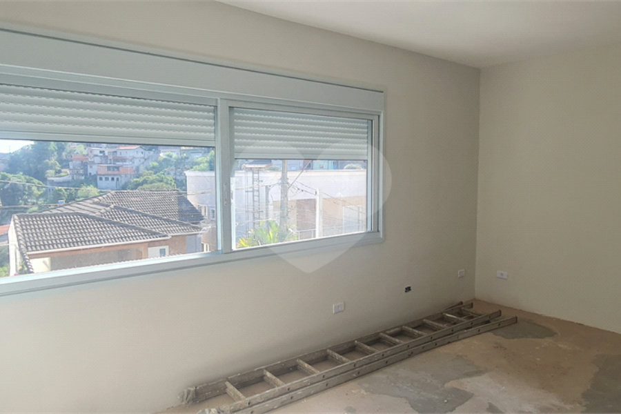 Casa à venda com 3 quartos, sendo 1 suíte, no condomínio Estancia da Serra / Residencial Nova Mairipora, Mairiporã - SP