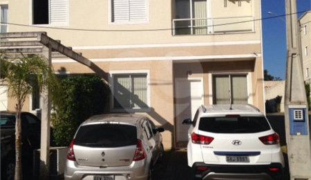 Casa à venda com 3 quartos, sendo 1 suíte, no condomínio Village Jardim Versailles, Jundiaí - SP