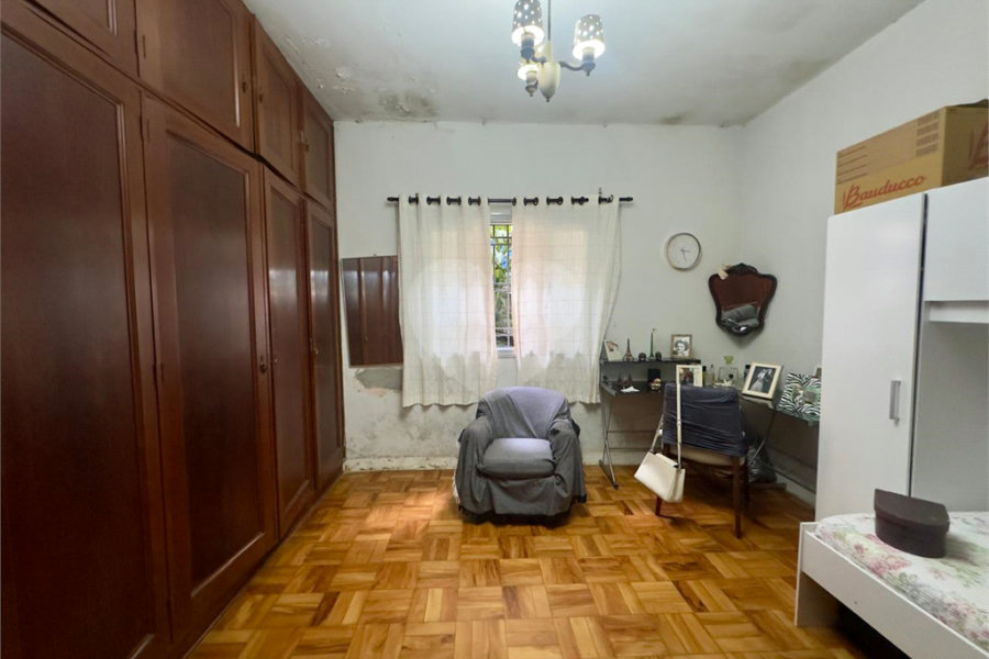 Casa à venda com 3 quartos em Horto, São Paulo, SP