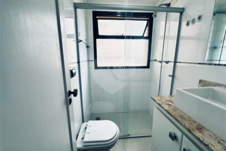 Apartamento à venda com 3 quartos, sendo 1 suíte, em Alto da Boa Vista, São Paulo, SP
