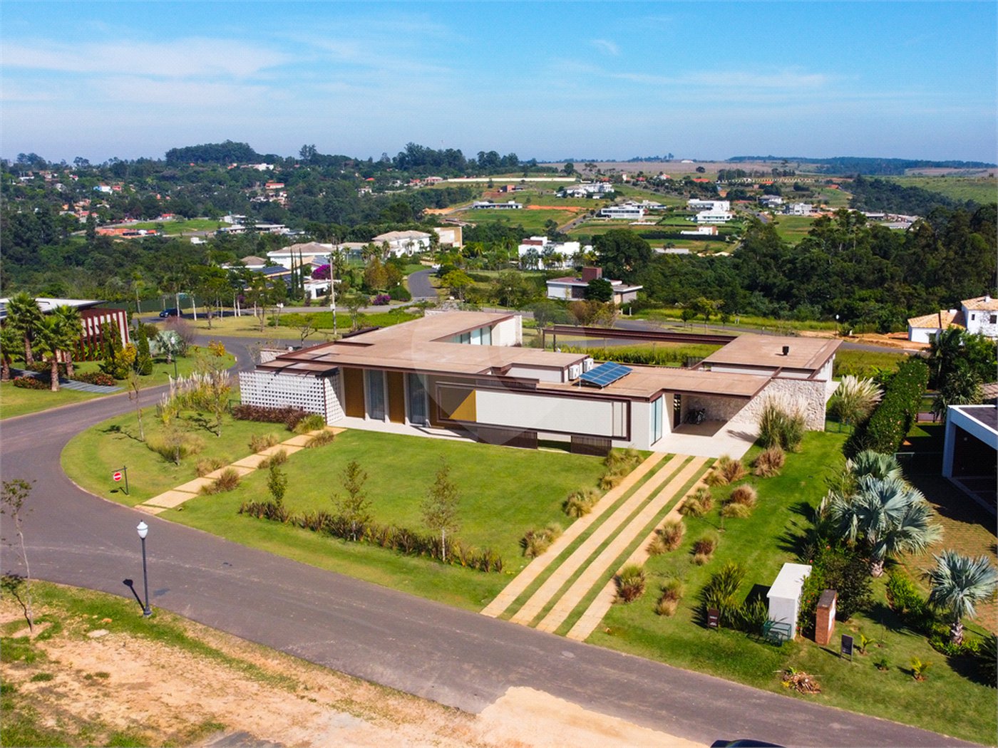Casa à venda com 5 quartos, sendo 6 suítes,  no condomínio Terras de São José II, Itu - SP