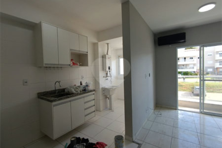 Apartamento à venda com 2 quartos, sendo 1 suíte,  em Bairro do Cambará, São Roque, SP