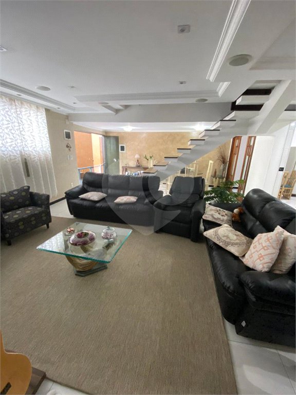 Casa à venda ou para alugar com 4 quartos, sendo 2 suítes, em Vila Rosália, Guarulhos, SP