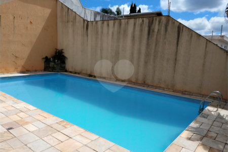Casa à venda com 3 quartos, sendo 1 suíte,  em Vila Oliveira, Mogi das Cruzes, SP