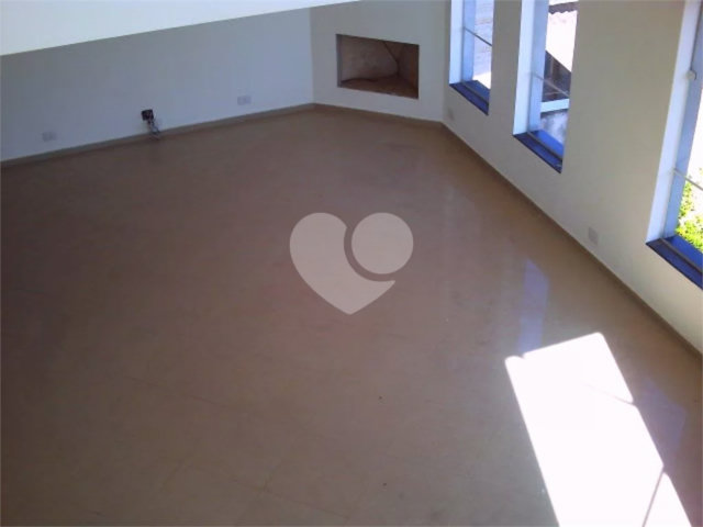 Sobrado à venda com 3 quartos, sendo 1 suíte,  em Tremembé, São Paulo, SP