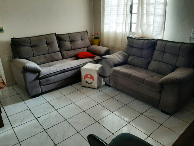Sobrado à venda com 4 quartos em Horto, São Paulo, SP