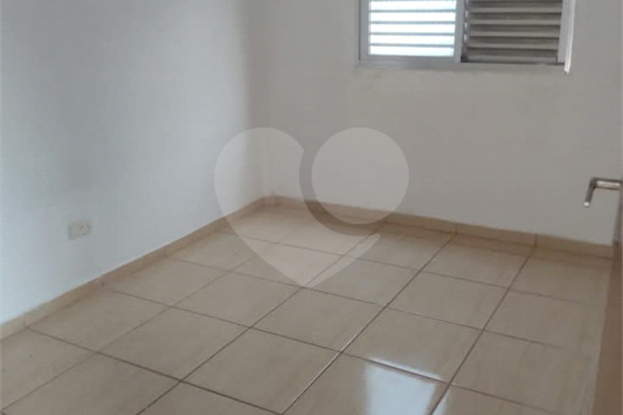 Apartamento à venda com 2 quartos em Cidade Tiradentes, São Paulo, SP