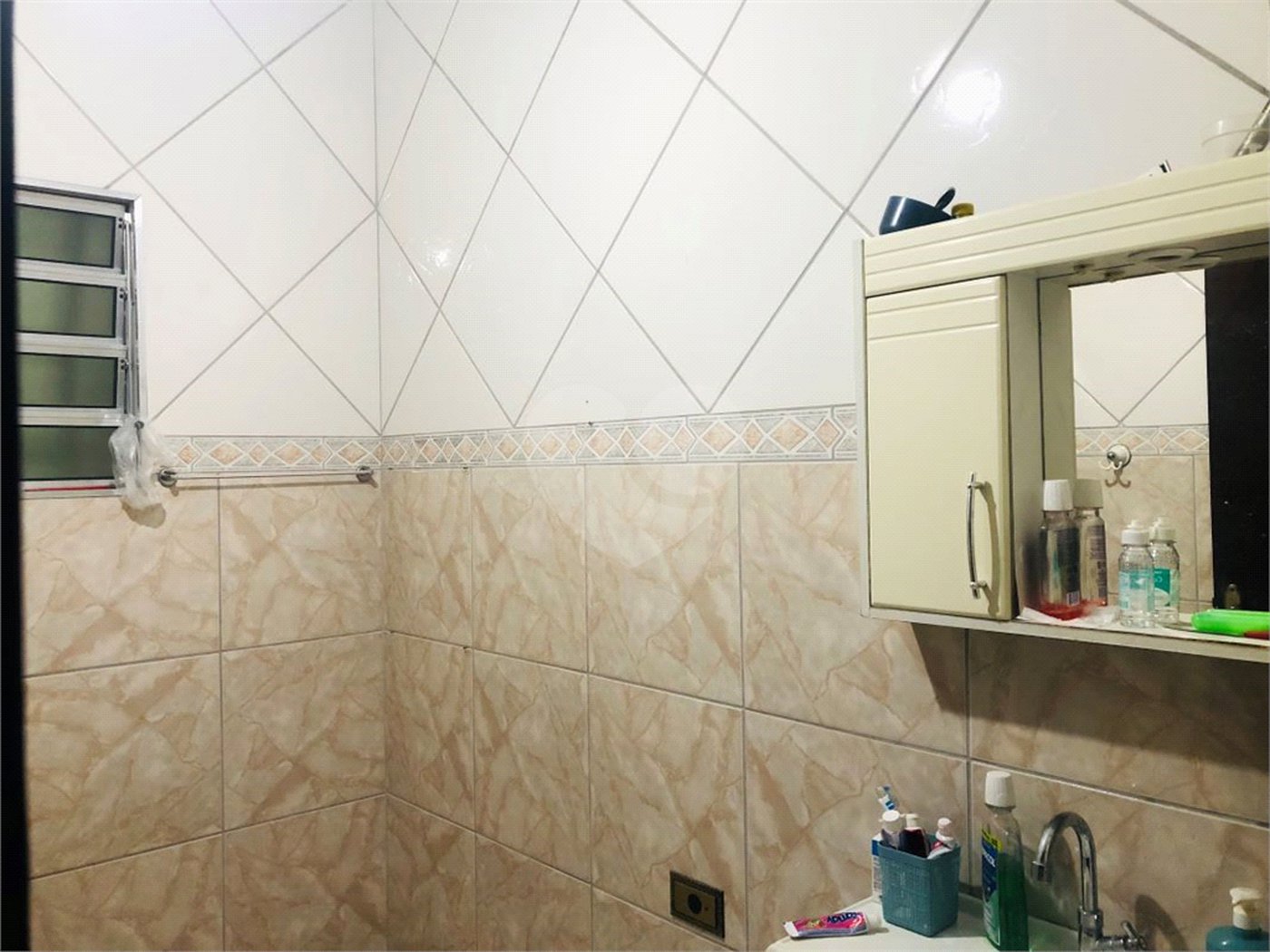 Casa à venda com 4 quartos, sendo 1 suíte,  em Jardim Marica, Mogi das Cruzes, SP