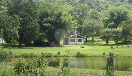 Casa à venda ou para alugar no condomínio Cinco Lagos, Mairiporã - SP