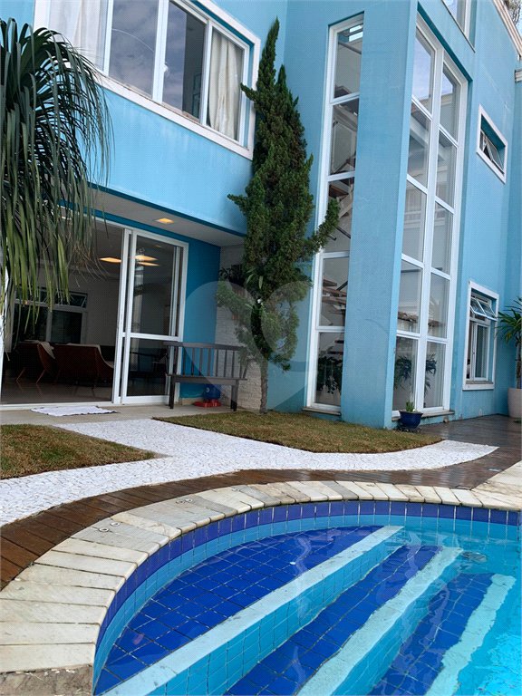 Casa à venda com 4 suítes em Santana, São Paulo, SP