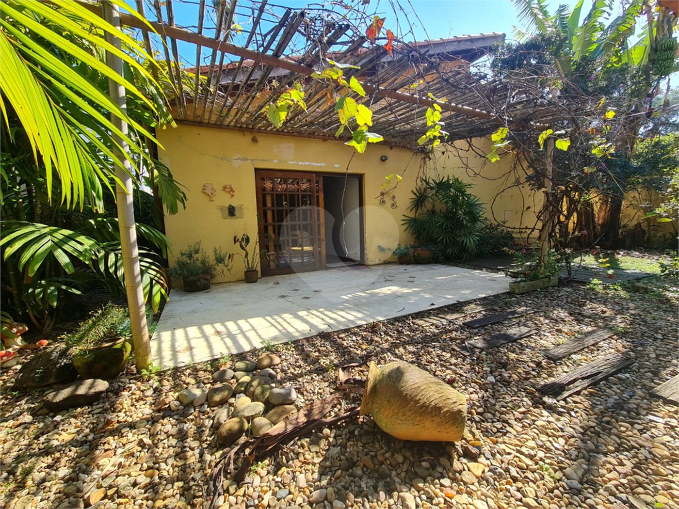 Casa Térrea à venda com 4 quartos, sendo 2 suítes, em Interlagos, São Paulo, SP
