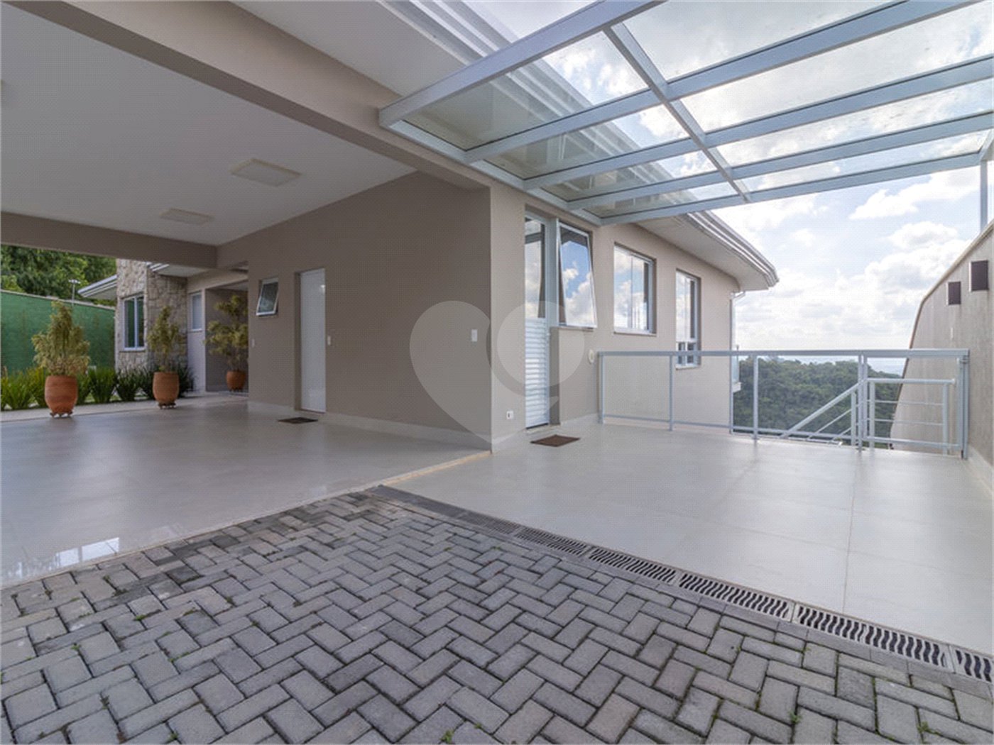 Casa à venda com 3 suítes no condomínio Parque Imperial da Cantareira, Mairiporã - SP