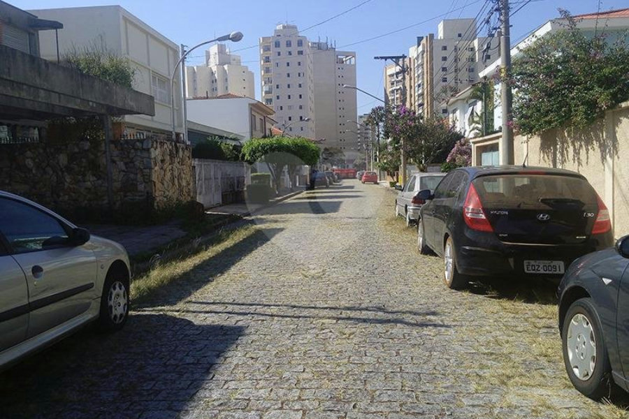 Casa à venda com 5 quartos, sendo 2 suítes, em Santana, São Paulo, SP