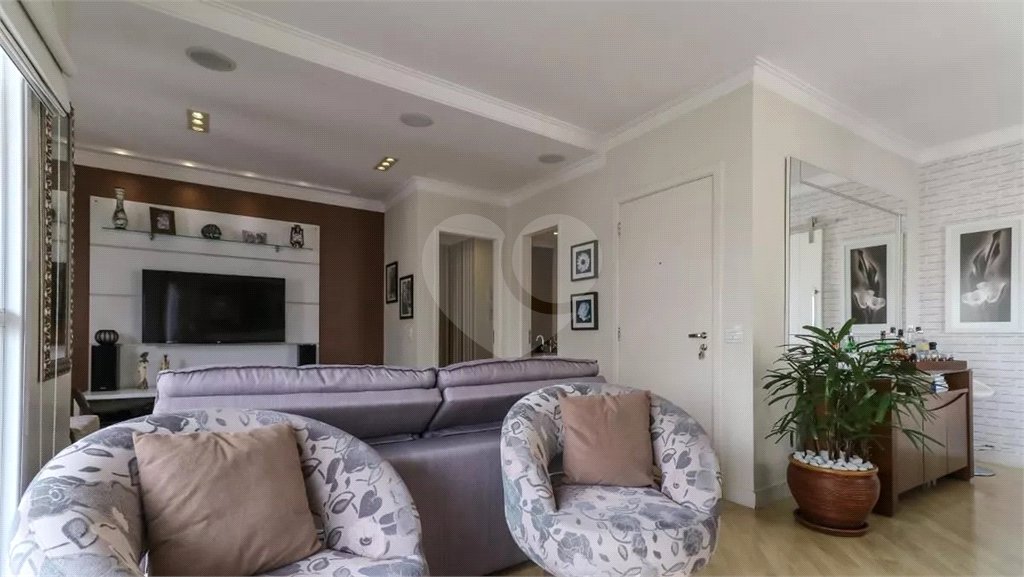 Apartamento à venda com 3 suítes em Vila Ipojuca, São Paulo, SP