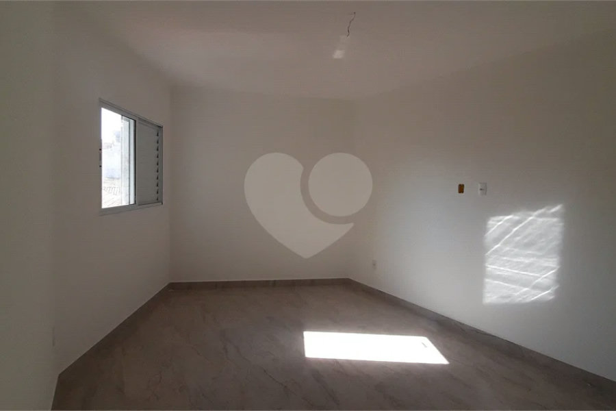 Casa à venda com 2 quartos no condomínio Residencial Luta, São Paulo - SP
