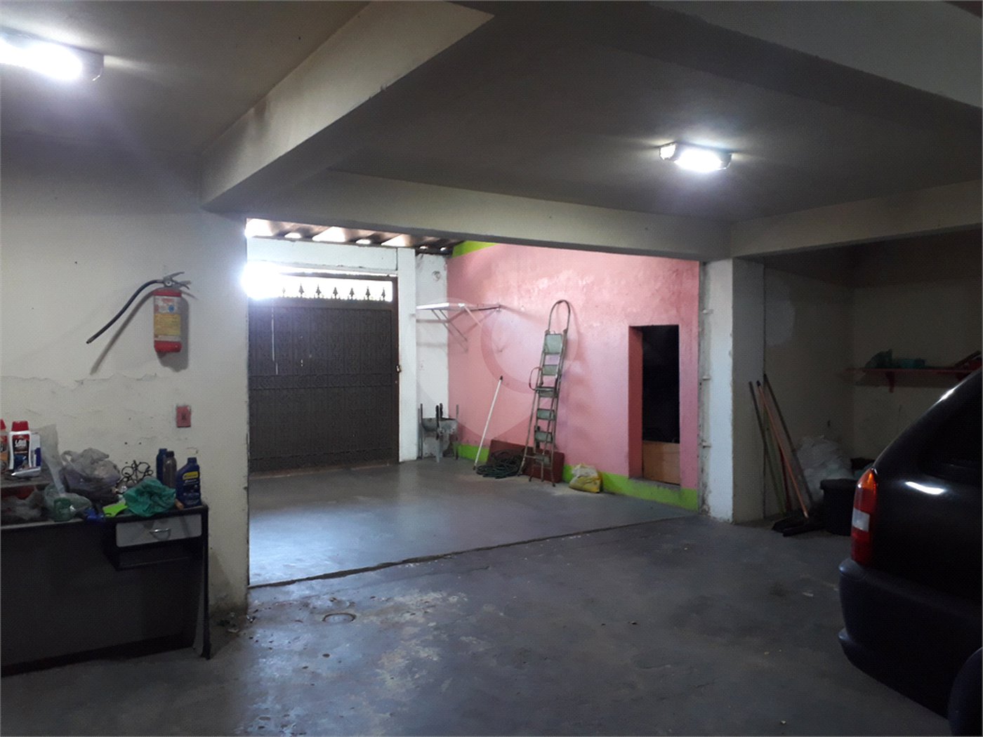 Sobrado à venda com 4 quartos, sendo 1 suíte, em Vila Constança, São Paulo, SP