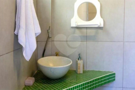 Casa à venda com 5 quartos, sendo 1 suíte, em Grajaú, Rio de Janeiro, RJ