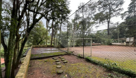 Casa à venda ou para alugar com 5 quartos em Roseira, Mairiporã, SP