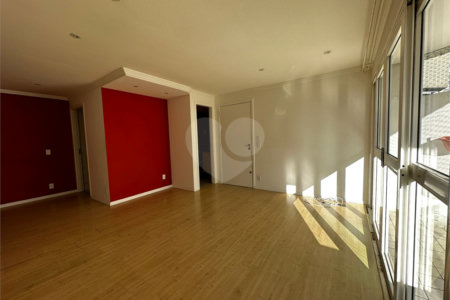 Apartamento à venda com 3 quartos, sendo 1 suíte, em Vila Andrade, São Paulo, SP