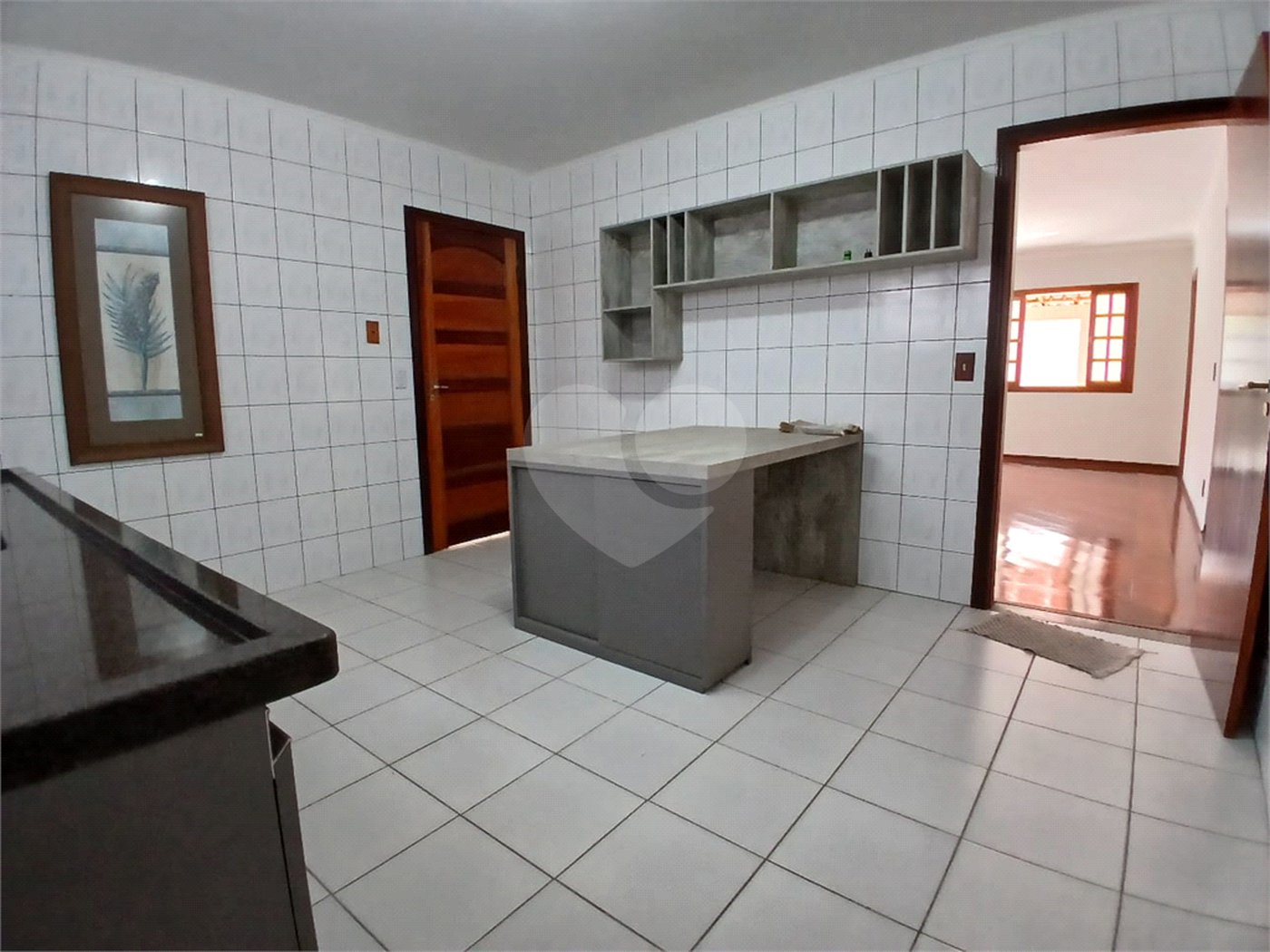 Casa à venda com 5 quartos, sendo 3 suítes, em Vila Santista, Atibaia, SP