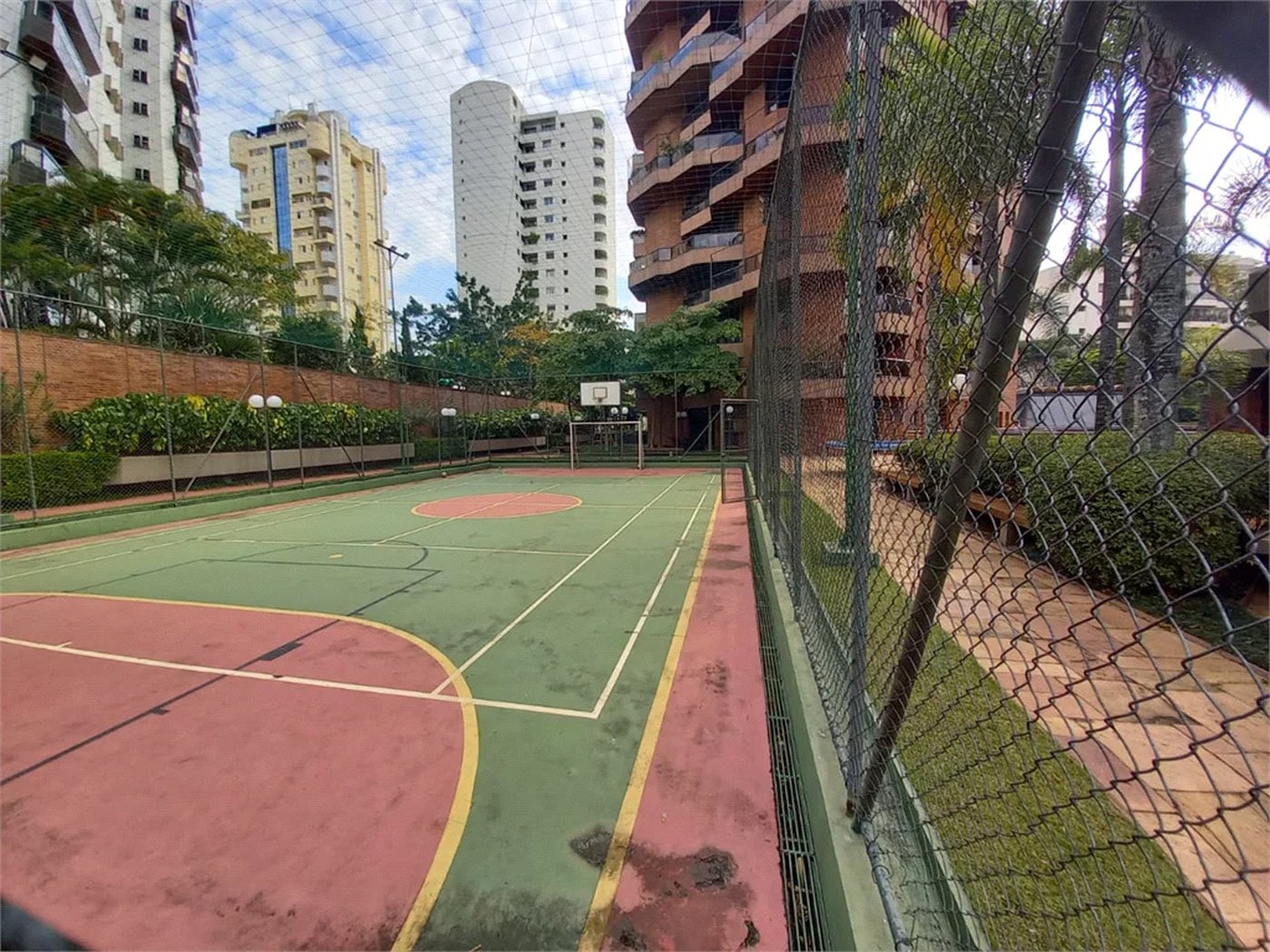 Apartamento à venda com 4 quartos, sendo 3 suítes,  em Vila Andrade, São Paulo, SP