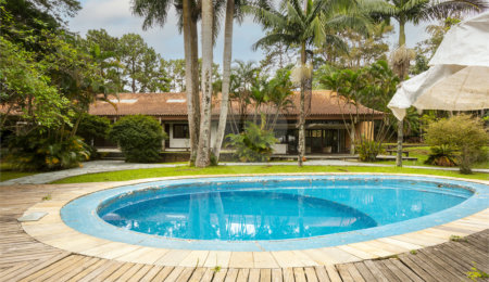 Casa à venda com 3 suítes no condomínio Chácara Flora, São Paulo - SP
