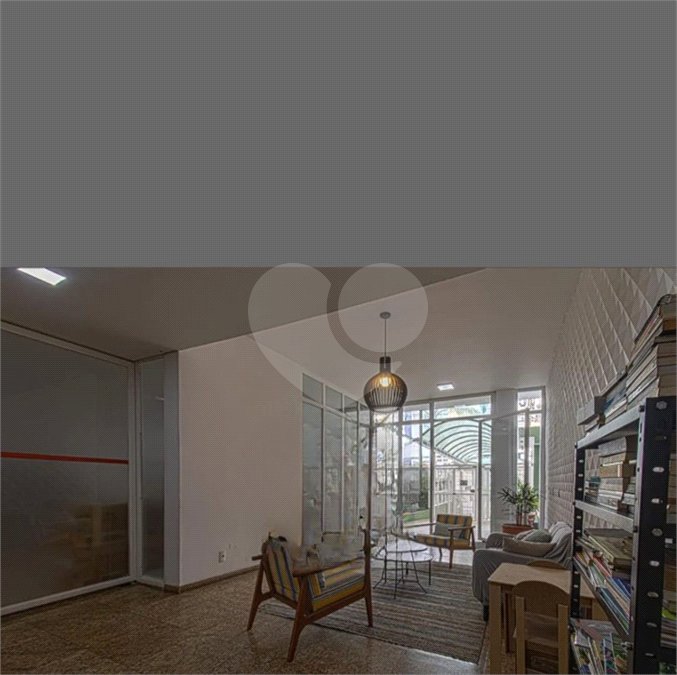 Apartamento à venda com 3 quartos, sendo 1 suíte,  em Aclimação, São Paulo, SP