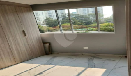 Apartamento à venda com 2 quartos em Vila Andrade, São Paulo, SP