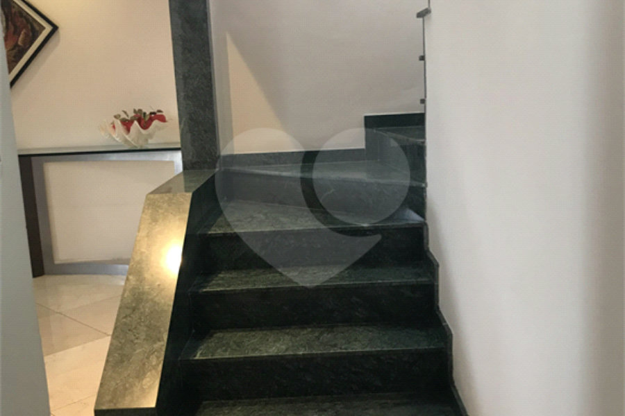 Cobertura à venda com 4 quartos, sendo 1 suíte, em Santana, São Paulo, SP