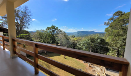Casa à venda com 4 suítes no condomínio Sausalito, Mairiporã - SP