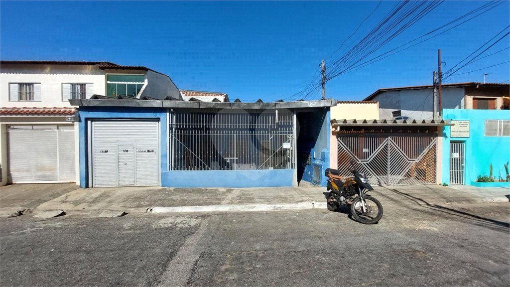 Casa à venda com 14 quartos em Vila Nivi, São Paulo, SP