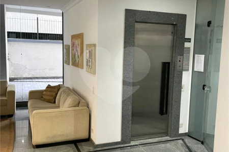 Apartamento à venda com 3 quartos, sendo 1 suíte,  em Vila Caraguatá, São Paulo, SP