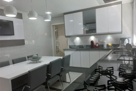 Sobrado à venda com 3 suítes em Vila Mazzei, São Paulo, SP