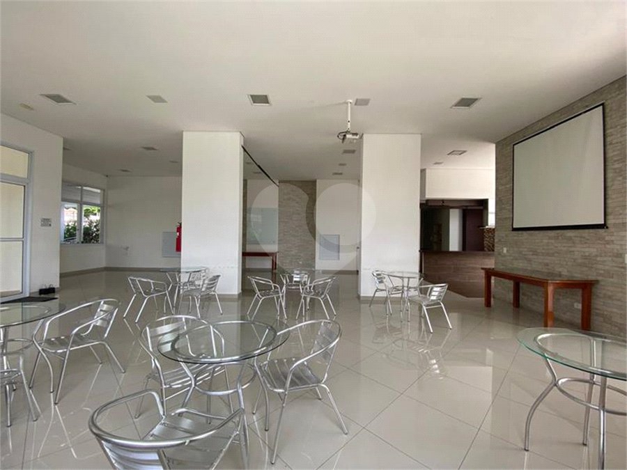 Apartamento para alugar com 2 quartos, sendo 1 suíte, em Parque São Domingos, São Paulo, SP